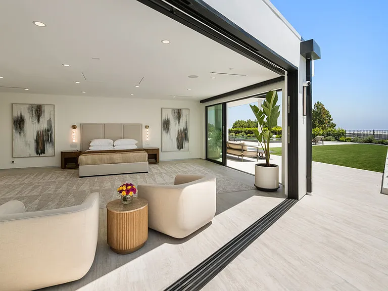 365 Trousdale Pl — Photo 34