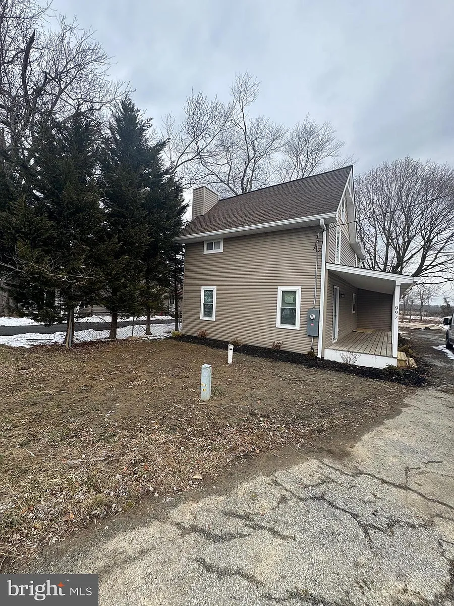 Building Photo - 997 Flemings Landing Rd
