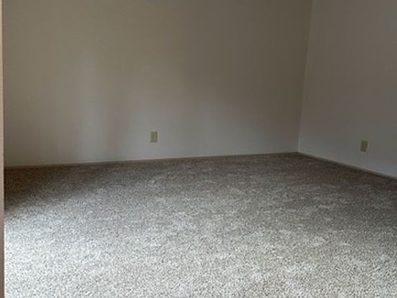 4th image of 3102 3106 Bluff Ave SE #3106-22