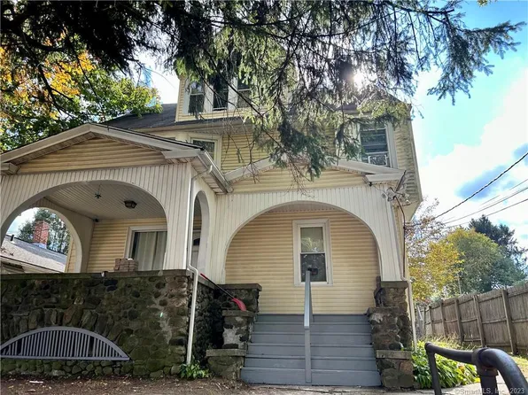 210 Meriden Road, Waterbury, CT 06705