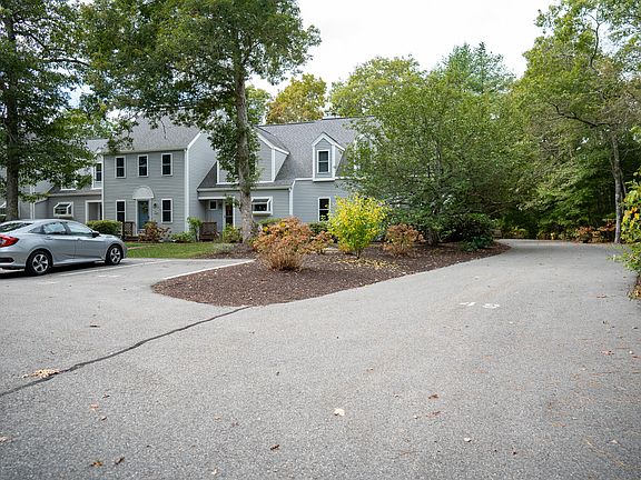 4th image of 49 Southpoint Drive #G