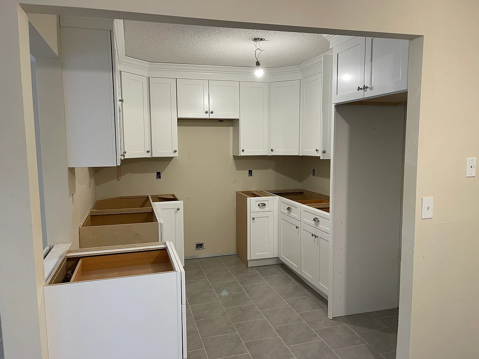 2 bed, 1100 sqft, $1,700 — Photo 3