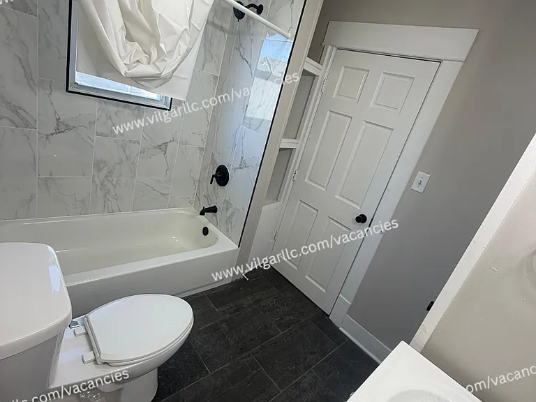1201 Manhattan St — Photo 45