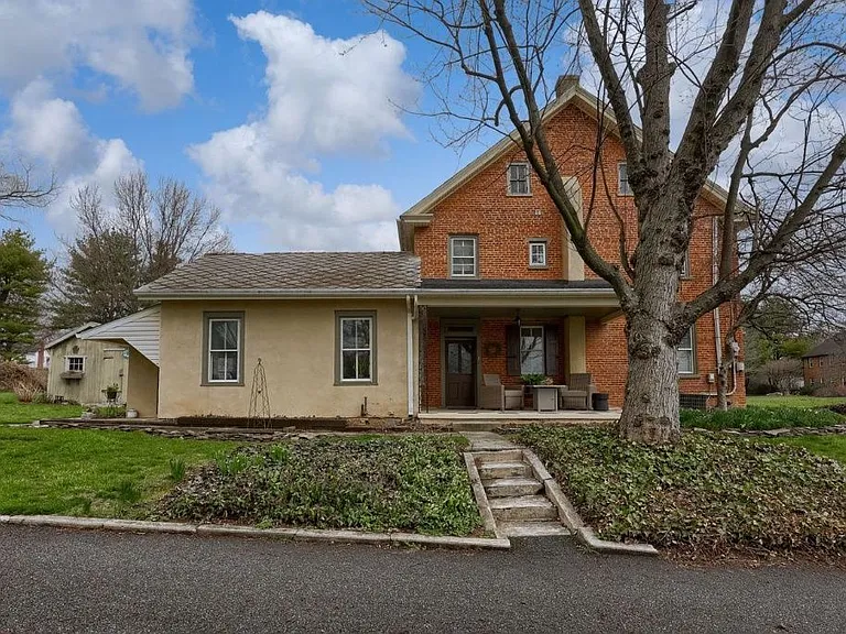 2047 Jarvis Rd — Photo 37