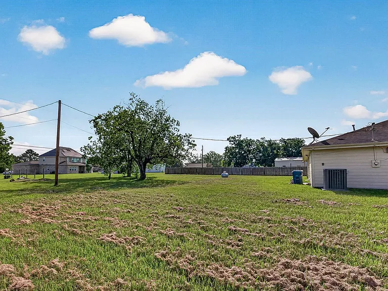 13310 Boudreaux Estates Dr — Photo 2