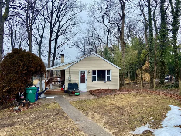 5712 Union Deposit Rd, Harrisburg, PA 17111