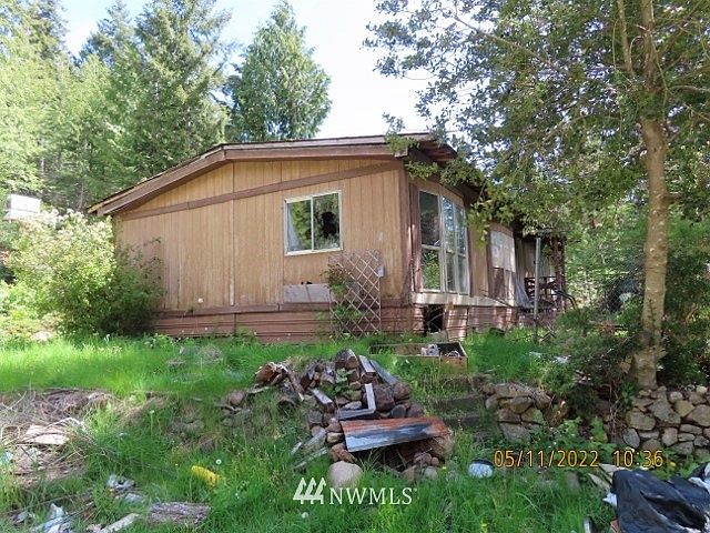 1st image of 320 Green Mountain Ln