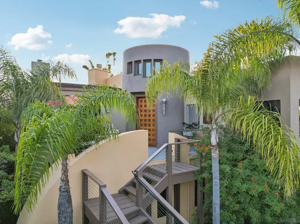 2335 Pio Pico Dr, Carlsbad, CA 92008