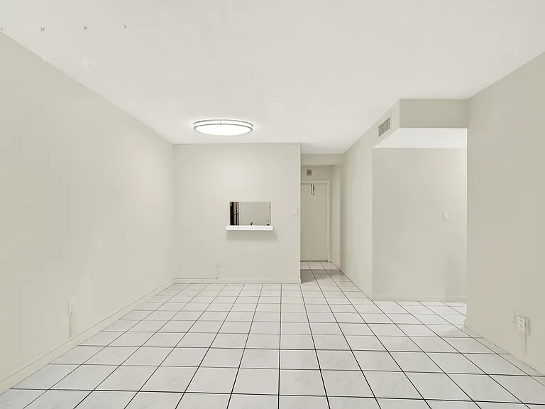 416 Santander Ave — Photo 6