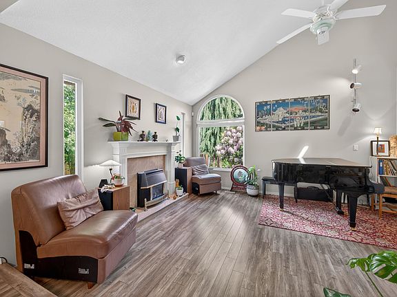5th image of 9465 164th St