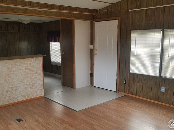 2nd image of 3915 Glacier Dr