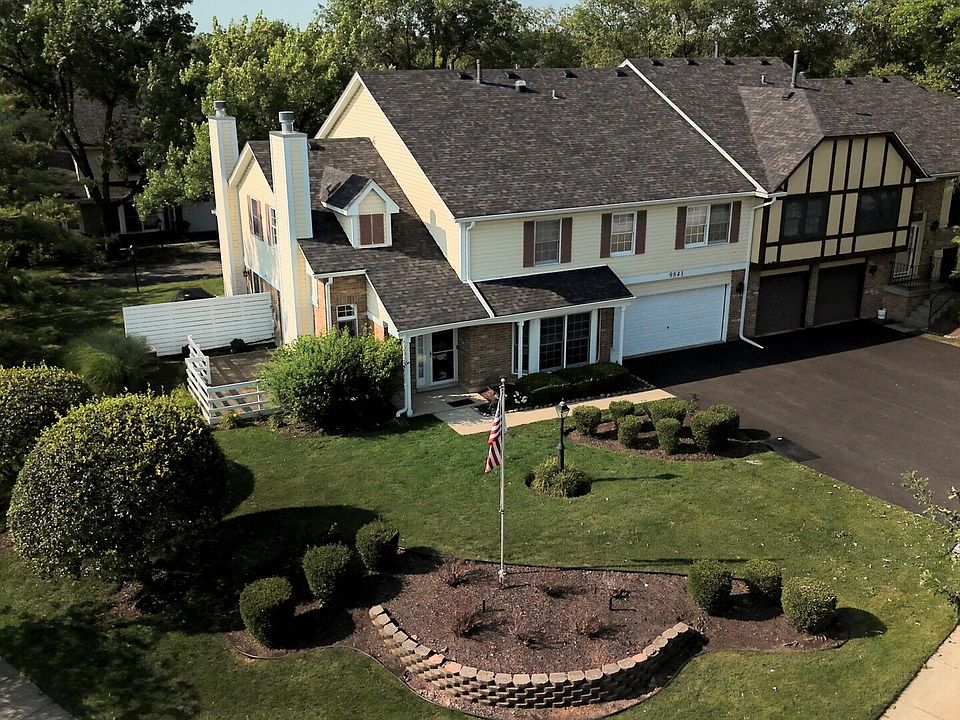 1st image of 9841 Cambridge Dr