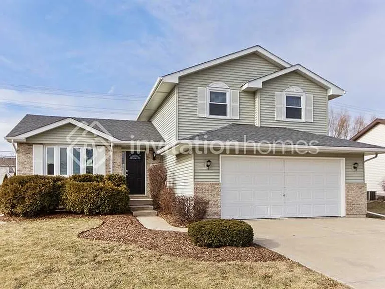 2305 Gustave Ln — Photo 1