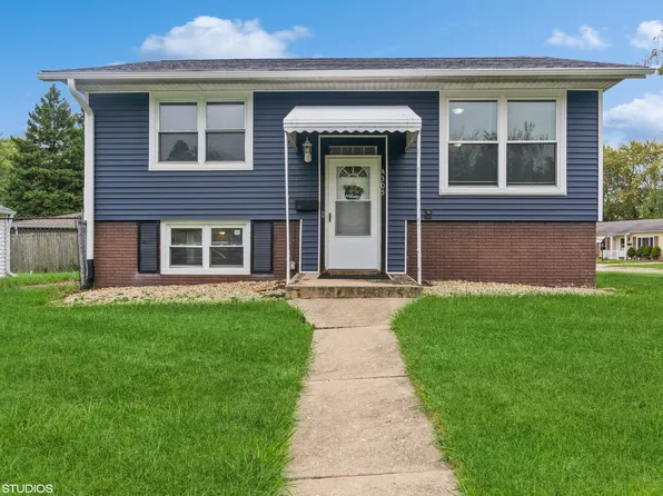 4305 Clark Dr, Richton Park, IL 60471