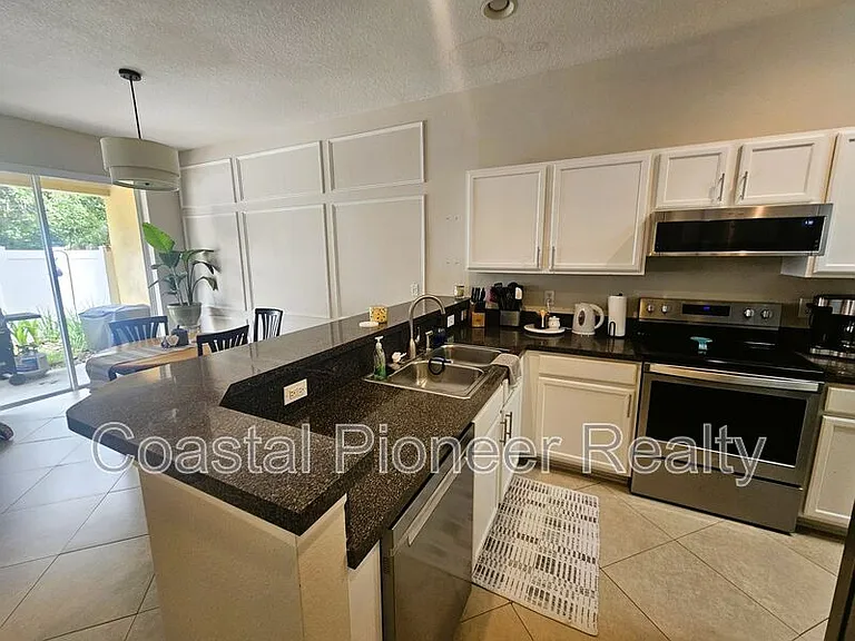 8148 Stone Leaf Ln — Photo 9