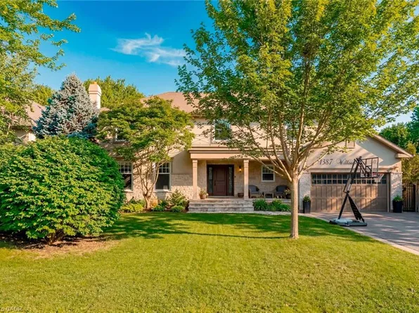 1387 Willowdown Rd, Oakville, ON L6L 1X2