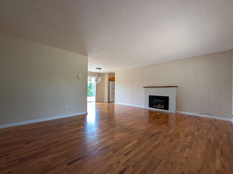 4118 Scottdale St — Photo 6