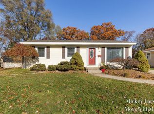 961 Walcott St SW, Wyoming, MI 49509