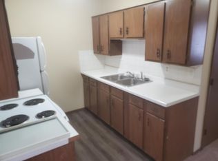 105 Vista Ter #B, Sycamore, IL 60178