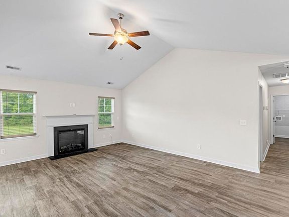3rd image of 514 Isaac Branch Dr