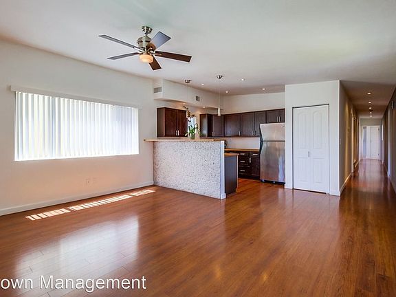 3rd image of 1416 Grand Ave