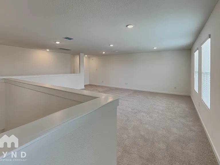 1718 Milton Dr — Photo 6