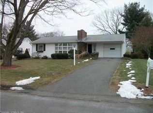 93 Jeffrey Ln, Meriden, CT 06451