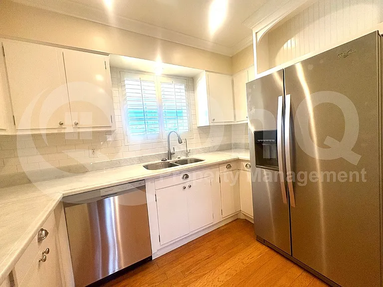 3421 E Camelback Rd — Photo 8