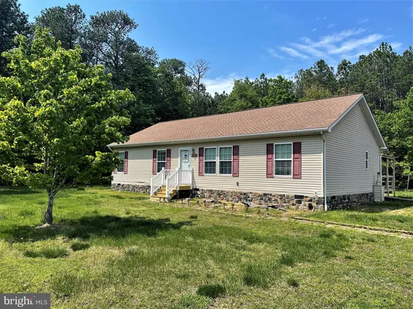 416 Monticello Dr, Colonial Beach, VA 22443