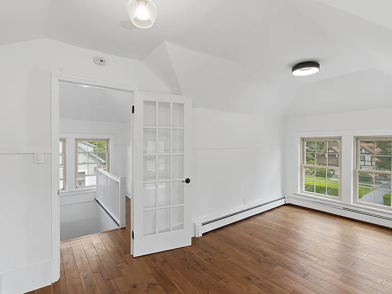 27 Dosoris Way — Photo 20