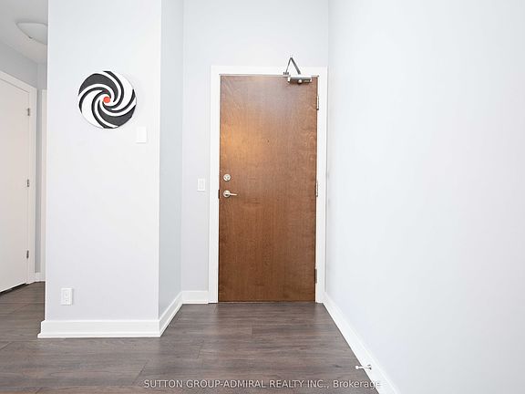 5th image of 2220 Lake Shore Blvd W Unit 2806