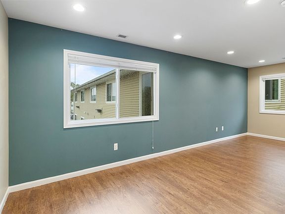 5th image of 1307-1308 E Gaylord St #2B-1BA-643SQFT