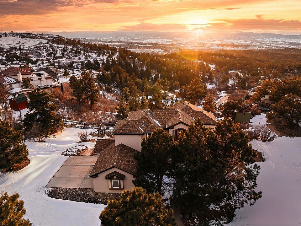 Private estate - only five minutes to Castle Rock and 12 minutes to DTC
