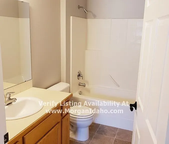 10096 W Garverdale Ln #202 — Photo 11