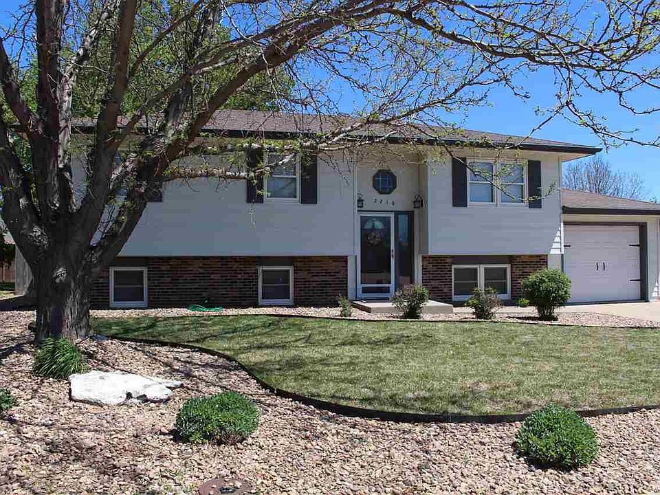 1st image of 2216 Marjorie Dr