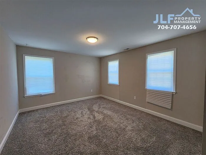 2520 Ashe Ave — Photo 11