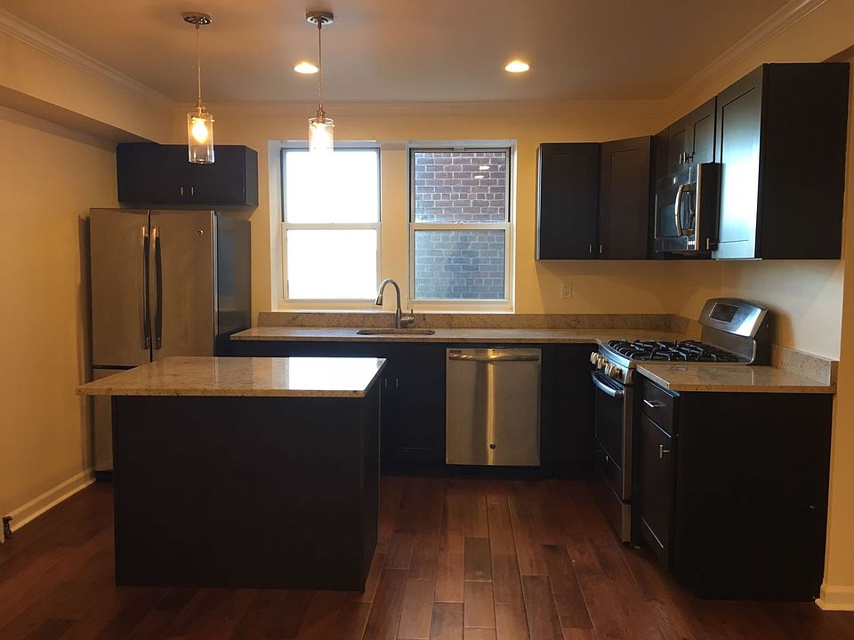 1st image of 3133 105th St #1FL
