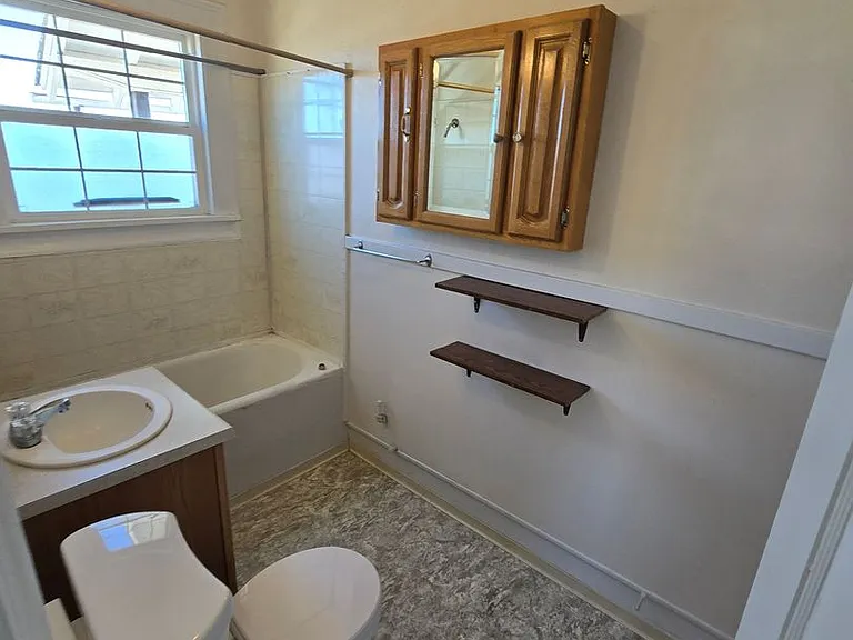 524 High St #6 — Photo 6