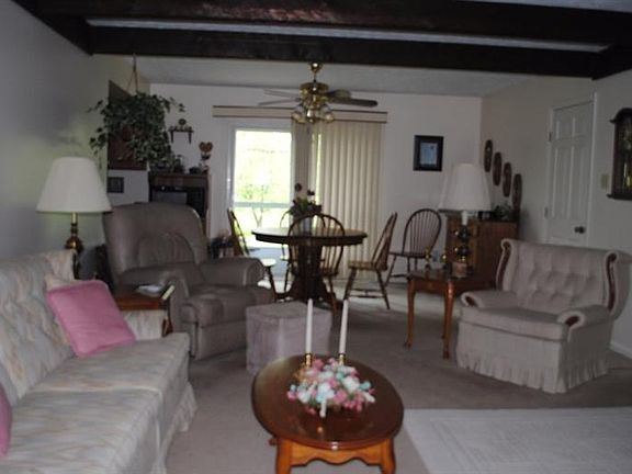 4th image of 1029 Hanly Ln