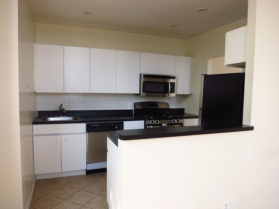 1st image of 555 E 78th St APT 2K
