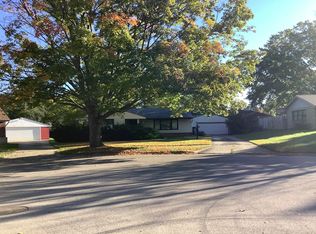 4012 Barrington Rd, Rockford, IL 61107