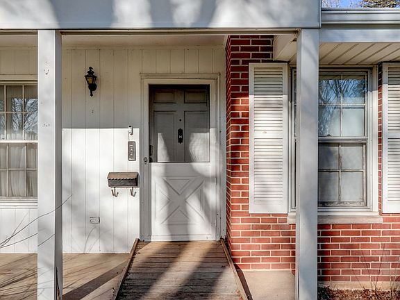 3rd image of 524 N Clifton Ave