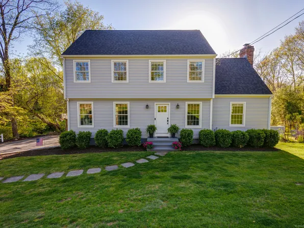 55 Chestnut Hill Road, Killingworth, CT 06419