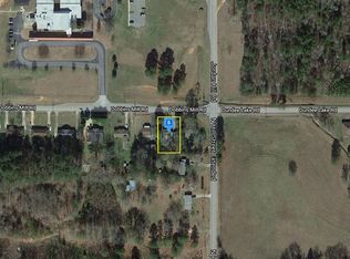 638 Dobbins Mill Rd, Griffin, GA 30223