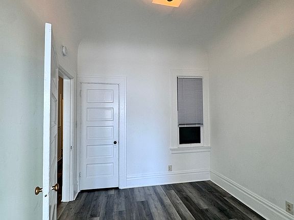 5th image of 1563 Powell St