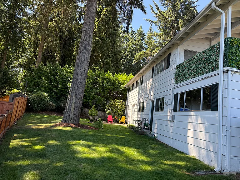 14115 NE 71st Pl — Photo 13