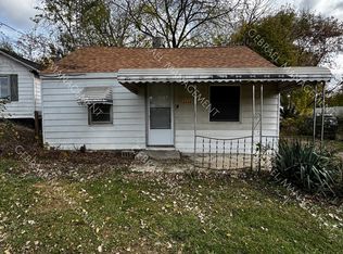 2039 S Graham Rd, Flint, MI 48532