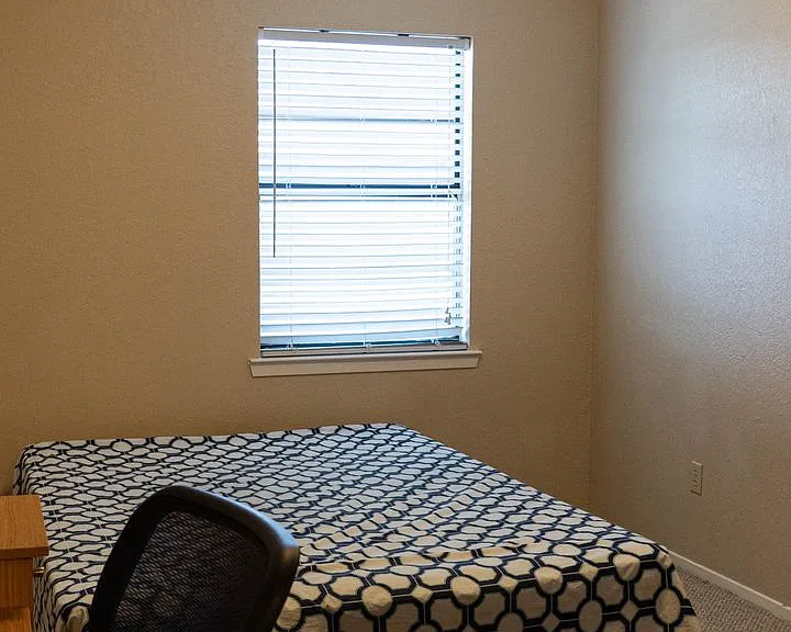 1214 Baylor Ave #210 — Photo 6
