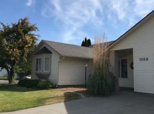 1068 Mountain View Dr, Twin Falls, ID 83301