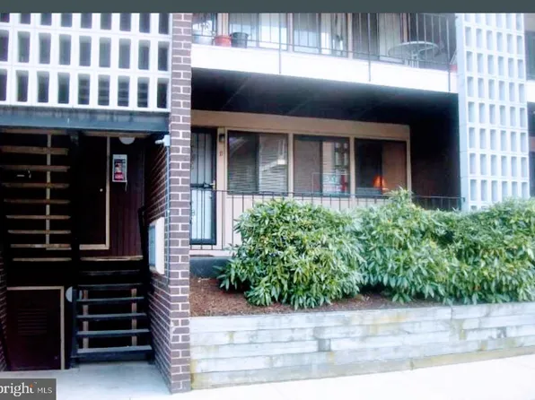 3914 Stone Gate Dr APT D, Suitland, MD 20746